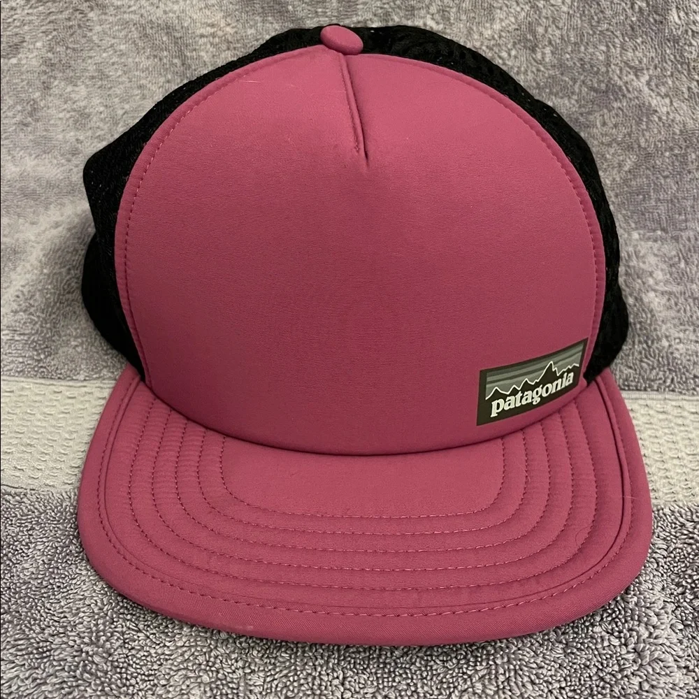 Patagonia Fuchsia purpleish and Black Mesh Cap - Picture 2 of 12
